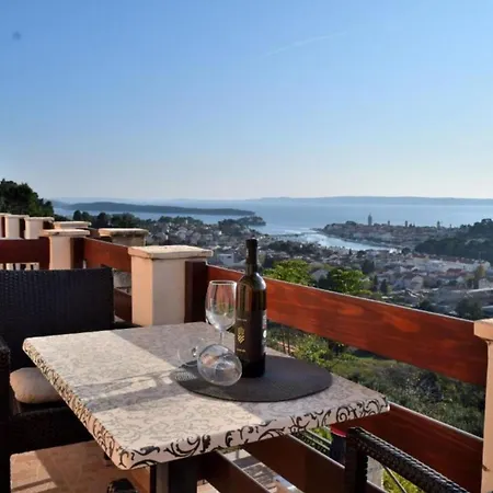 Andrija Sea View Casa de Férias *